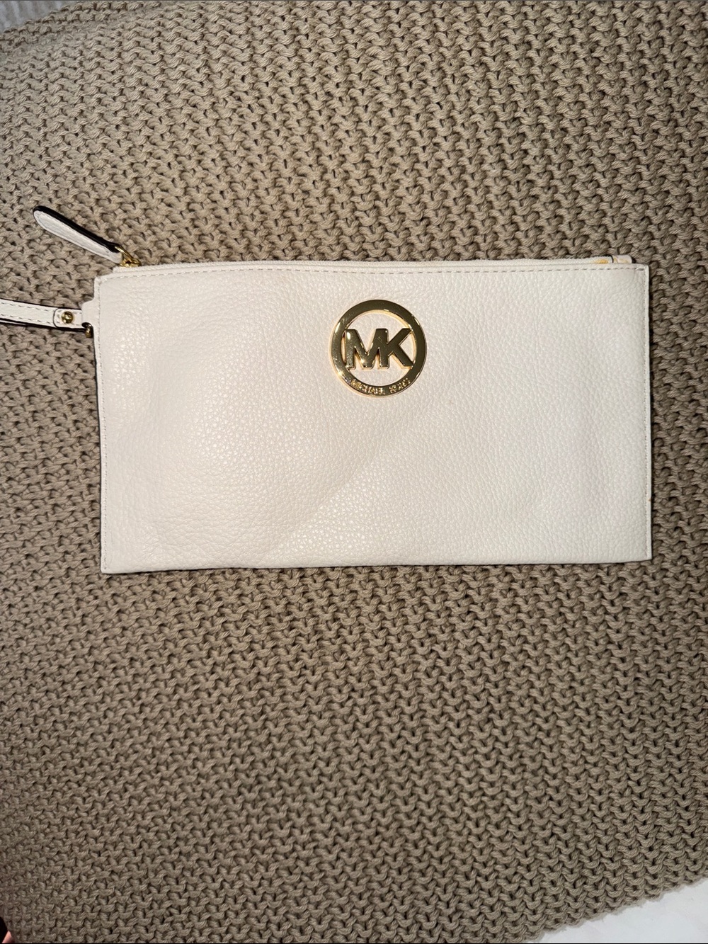 Michael Kors White Leather Wristlet/Clutch
